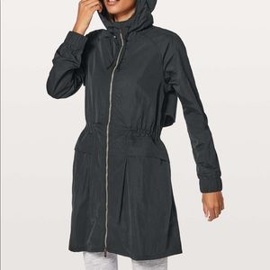Lululemon pack and glide jacket